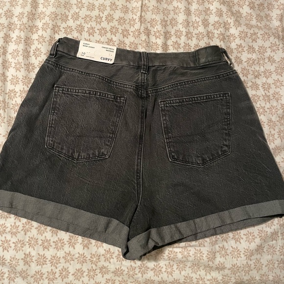 American Eagle curvy mom shorts - Picture 4 of 5